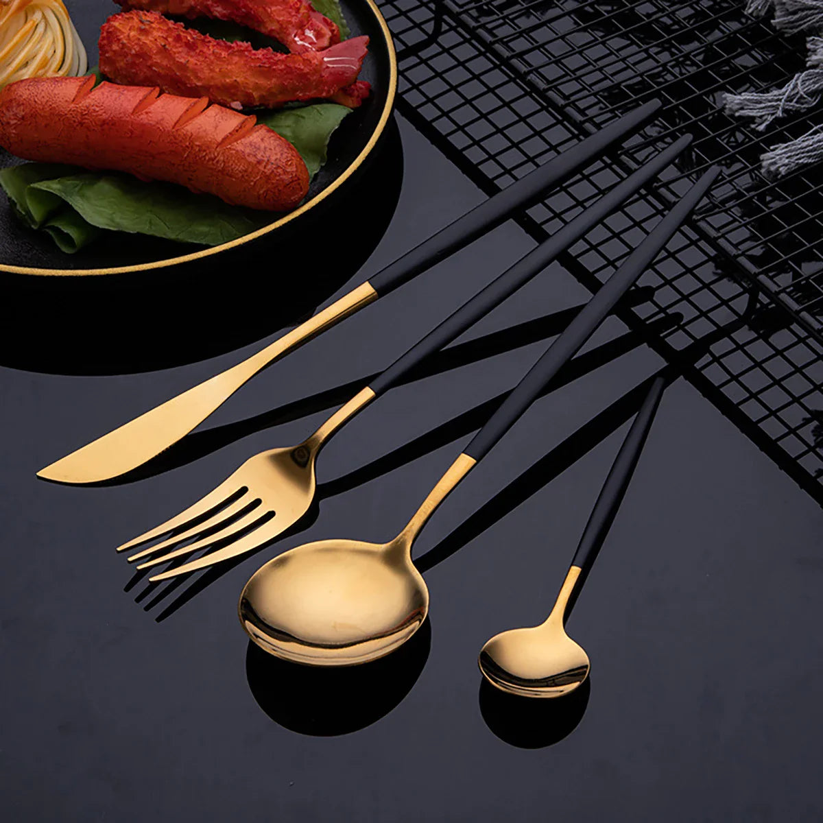 24Pcs Gold Tableware Sets Stainless Steel Cutlery Knife Tea Fork Coffee Spoon Flatware Dishwasher Safe Dinner Kitchen Dinnerware