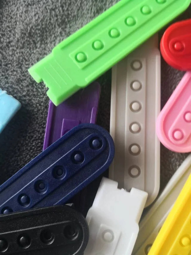 1 Pair Colorful Snapback Hats Replacement Strap - 6 Colors Plastic Fastener Baseball Cap Extender Snap Rich Colors
