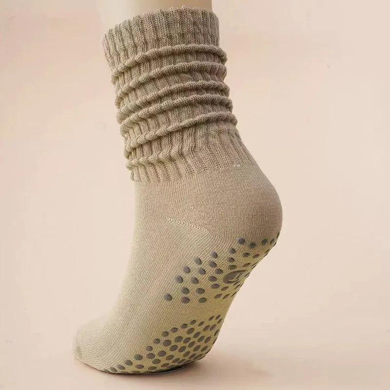 Yoga Socks Mid-Calf Pilates Socks Non-Slip Women's Sweat-Absorbent Non-Slip Dotted Floor Socks Versatile Sports Fitness Silicone Socks