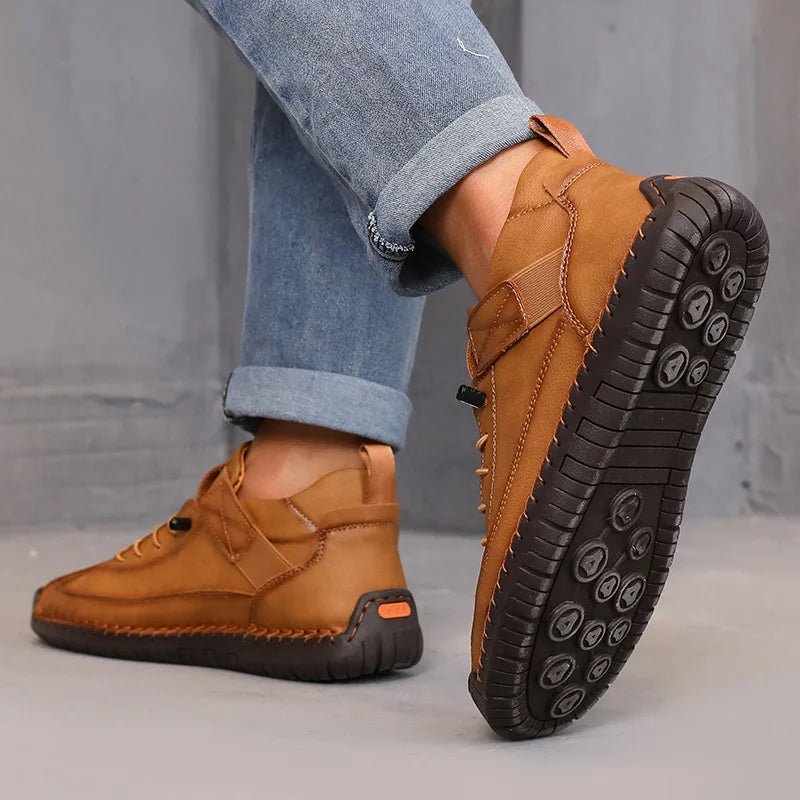 Women's Boots Outdoor Casual Shoes British Style Retro Non-slip Work Shoes Leather Couple Loafers Handmade Soft Sole Ankle Boots