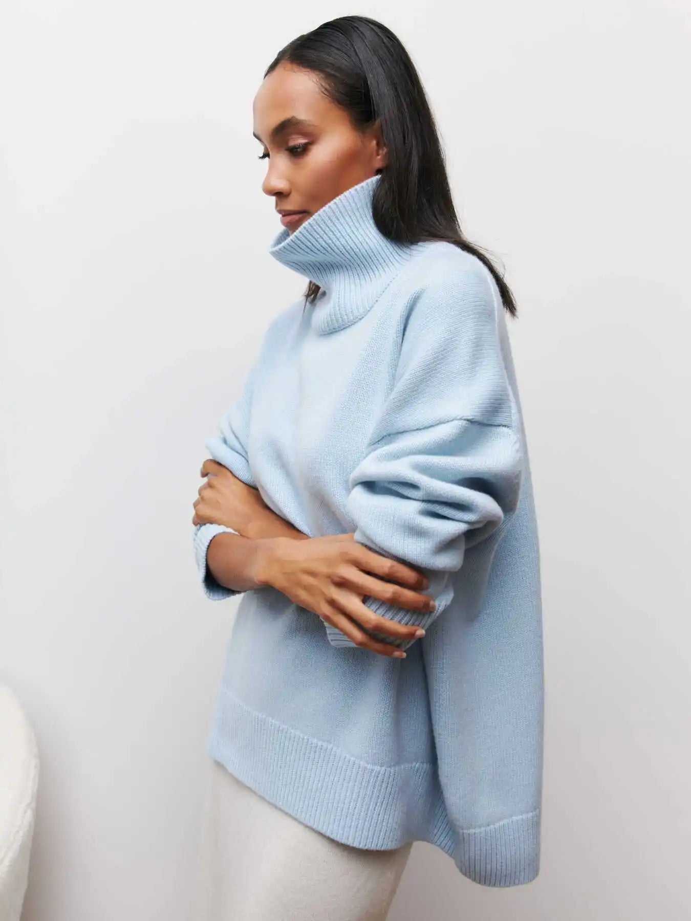 Original Light Luxury O-neck Knit Sweater Autumn and Winter Women's Elegant Loose Mock Neck Solid Color Warm Outerwear Sweater
