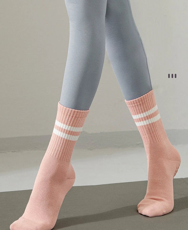 5 Pairs Pilates Socks for Women Yoga Socks Pure Cotton Non Slip Silicone Grips Indoor Sport Fitness Pilates Yoga Gym Dance Socks