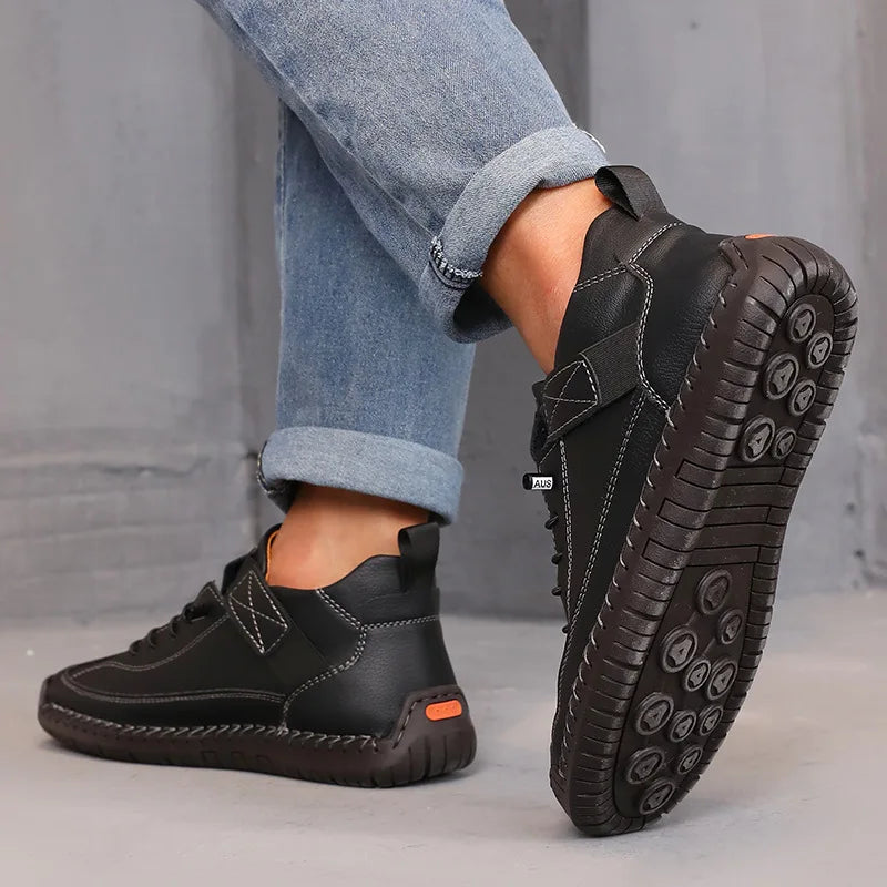 Women's Boots Outdoor Casual Shoes British Style Retro Non-slip Work Shoes Leather Couple Loafers Handmade Soft Sole Ankle Boots