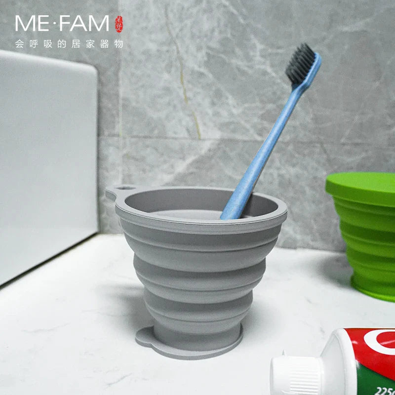 ME. FAM New 180ml Eco-friendly Silicone Bear Folding Cups With Cover Lids Travel Outdoor Camping Collapsible Drinking Water Copa