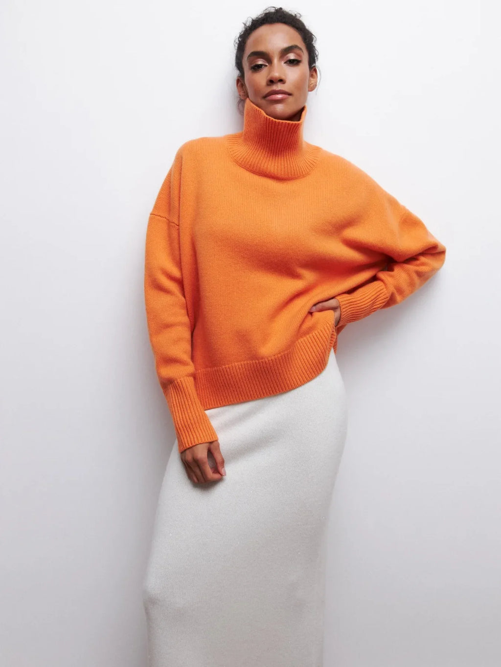 Original Light Luxury O-neck Knit Sweater Autumn and Winter Women's Elegant Loose Mock Neck Solid Color Warm Outerwear Sweater