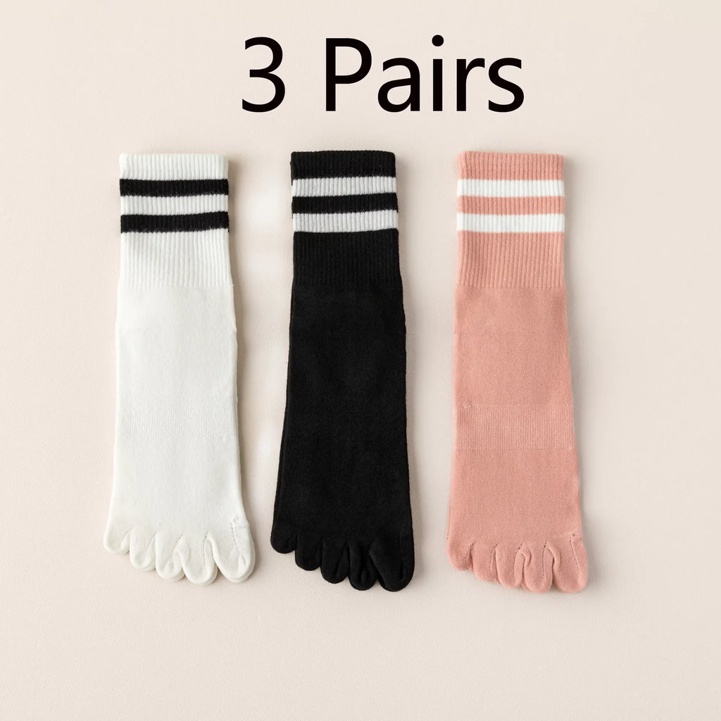 Yoga Socks for Women with Grips, Non-Slip Five Toe Socks for Pilates, Barre, Ballet, Fitness