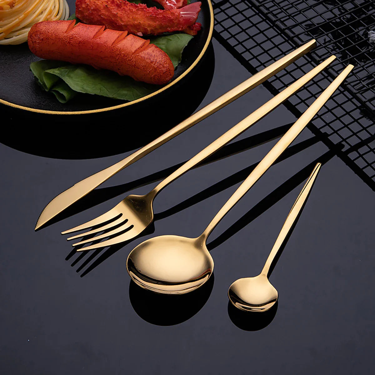 24Pcs Gold Tableware Sets Stainless Steel Cutlery Knife Tea Fork Coffee Spoon Flatware Dishwasher Safe Dinner Kitchen Dinnerware