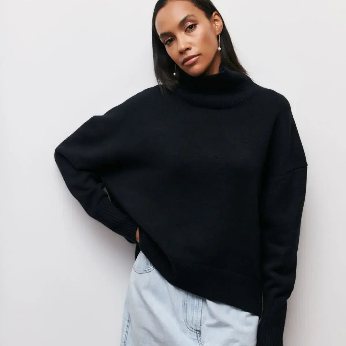 Original Light Luxury O-neck Knit Sweater Autumn and Winter Women's Elegant Loose Mock Neck Solid Color Warm Outerwear Sweater