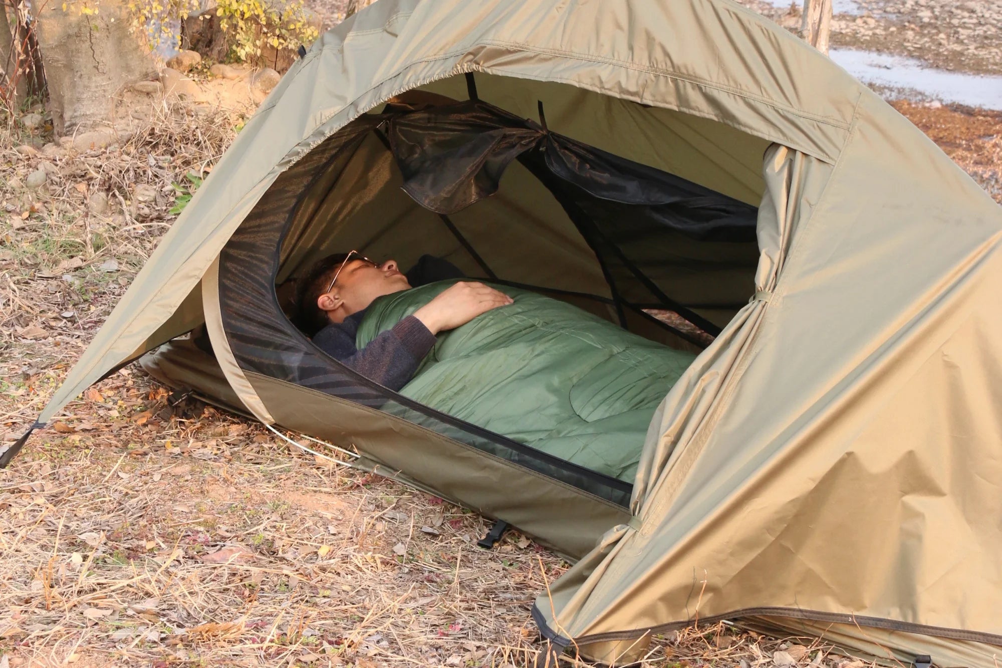 Single Tactical Tent Rainproof Boat Tent Folding Bed UV Protection Portable Outdoor Camping Hiking Mountaineering Gazebo