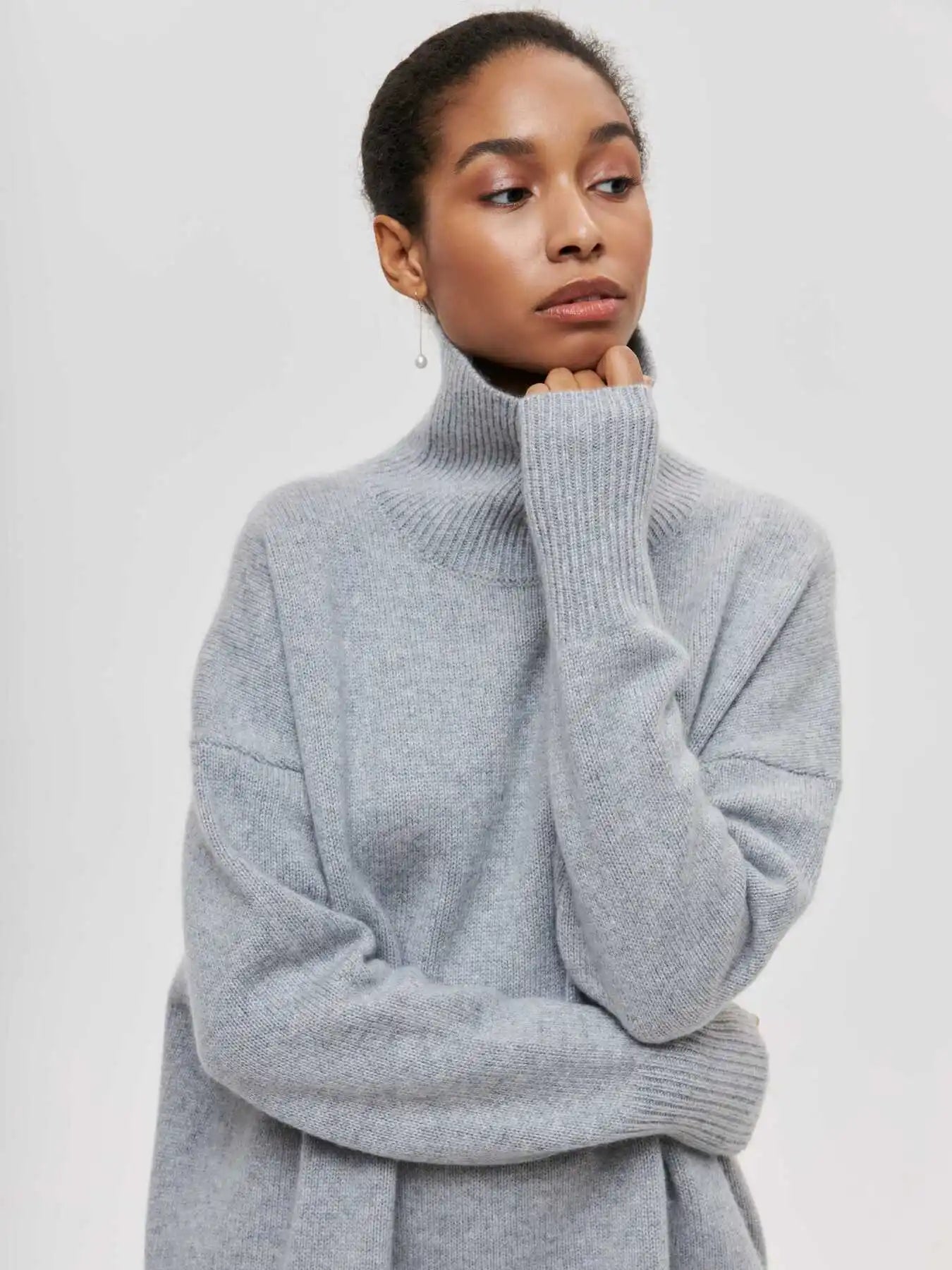 Original Light Luxury O-neck Knit Sweater Autumn and Winter Women's Elegant Loose Mock Neck Solid Color Warm Outerwear Sweater