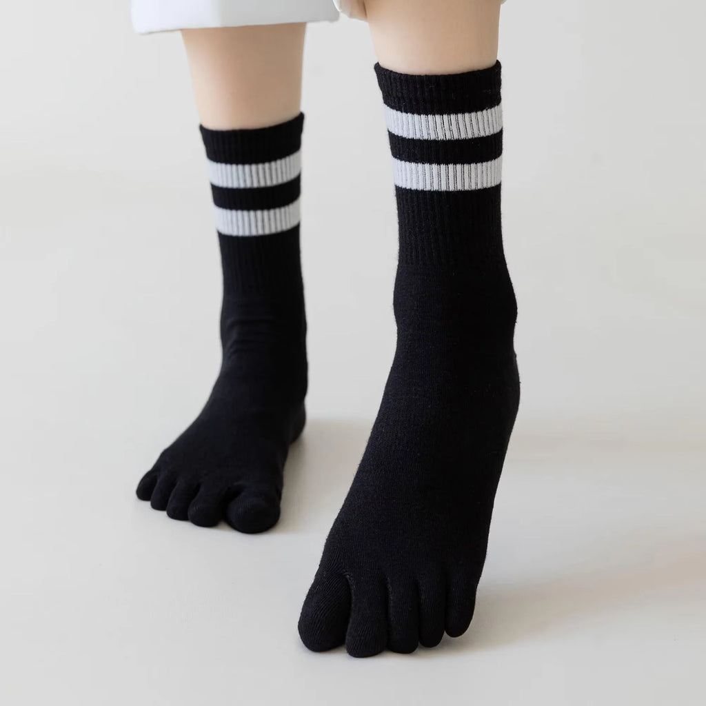 Yoga Socks for Women with Grips, Non-Slip Five Toe Socks for Pilates, Barre, Ballet, Fitness