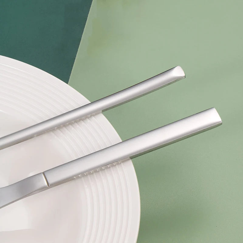 4pcs/16pcs Stainless steel cutlery set steak cutlery spoon for dessert dinner party applicable to restaurants