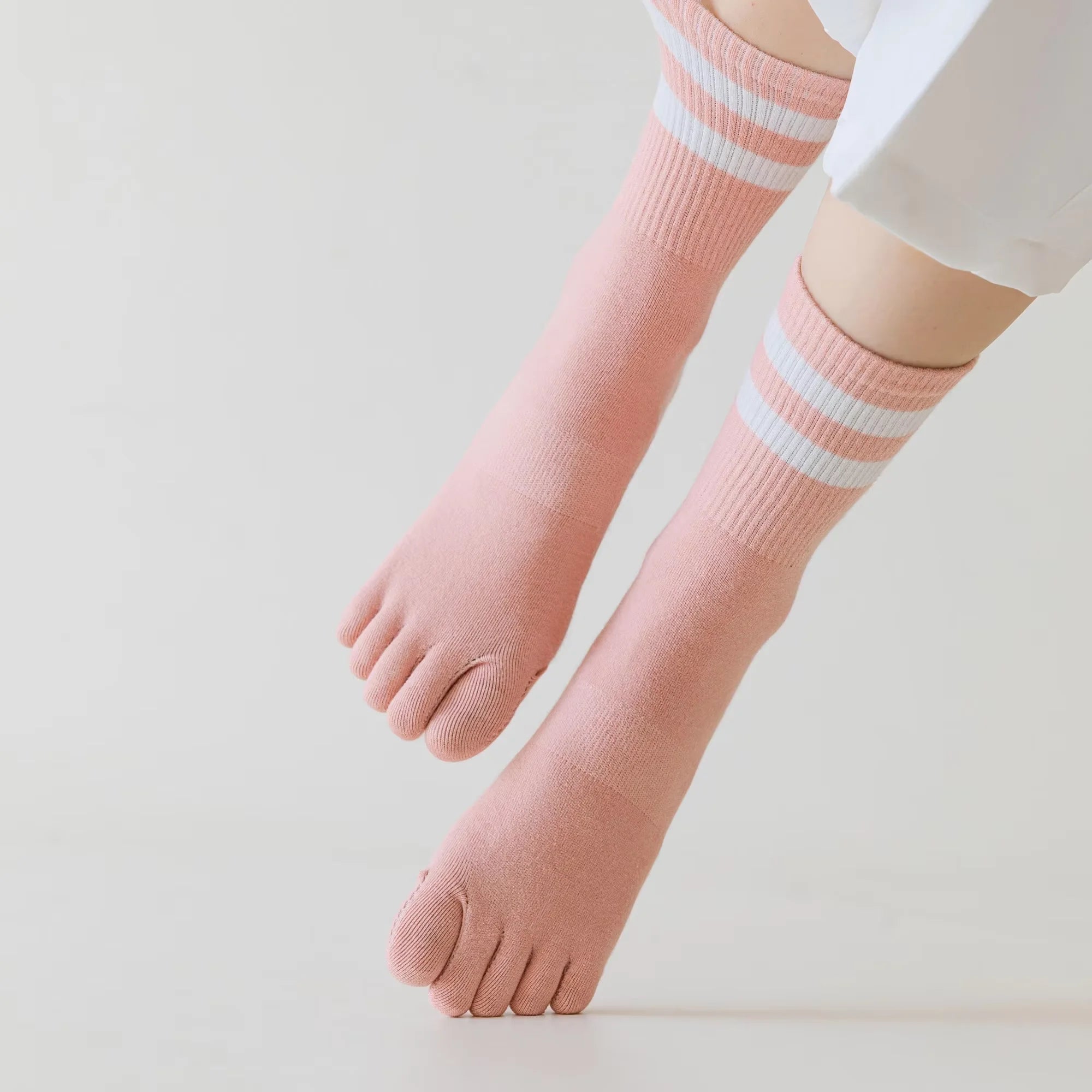 Yoga Socks for Women with Grips, Non-Slip Five Toe Socks for Pilates, Barre, Ballet, Fitness