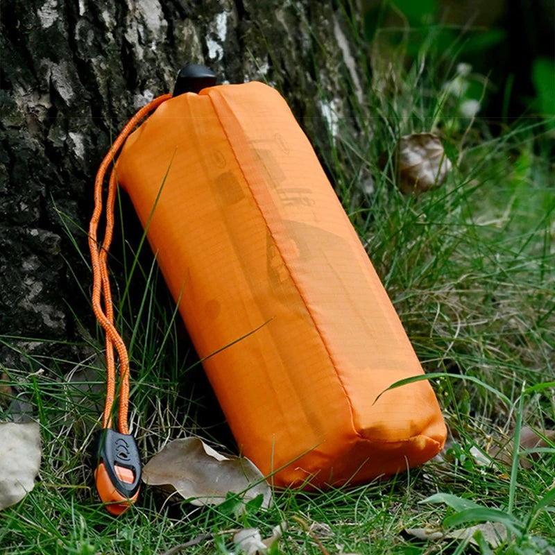 〔E〕Outdoor Insulated Emergency Tent Waterproof Emergency Life Saving Insulated Tent Includes Life Whistle Ripstop TentPouch