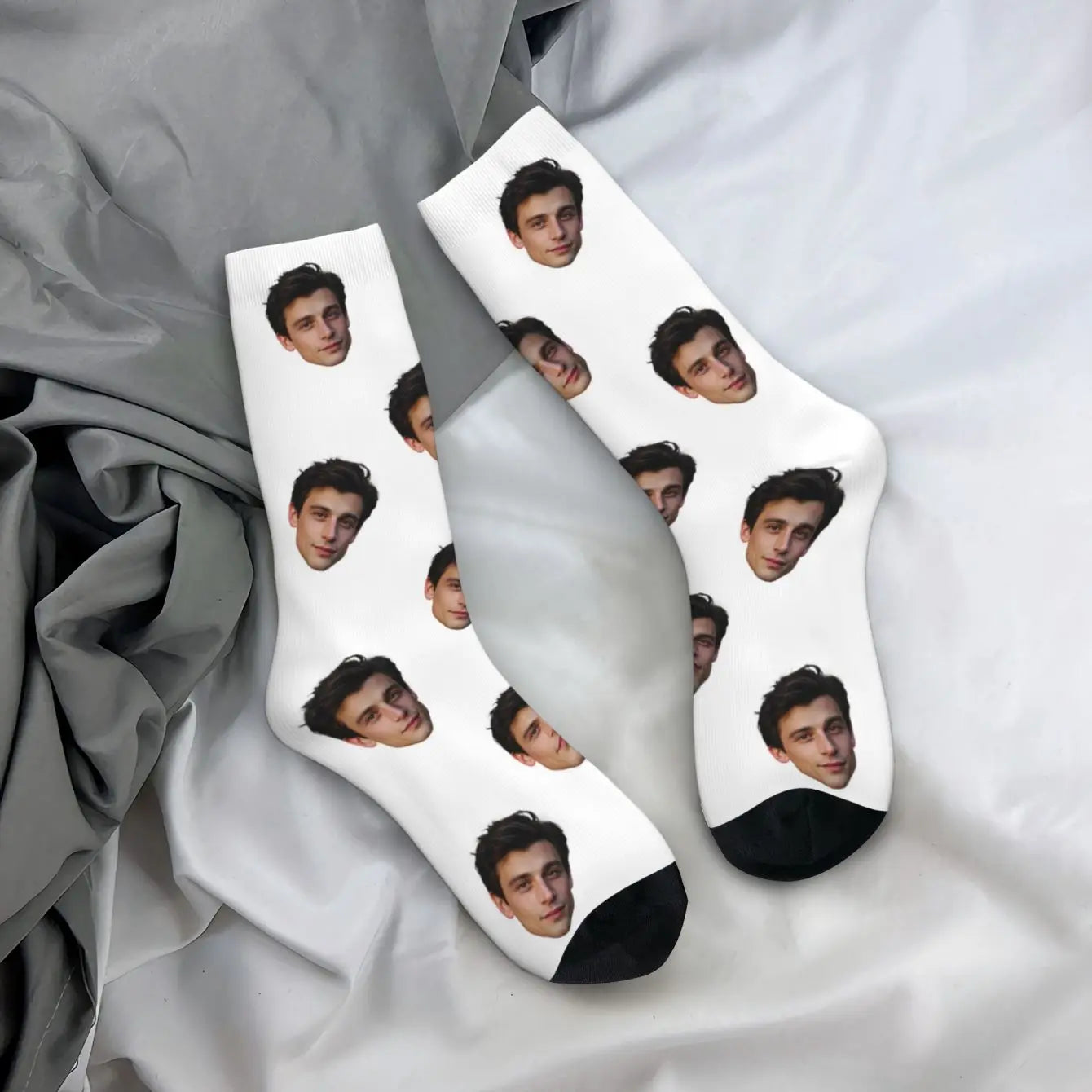 Customized face-shaped socks  Unisex customized socks  Personalized picture socks  Photo socks  Customized socks as gifts
