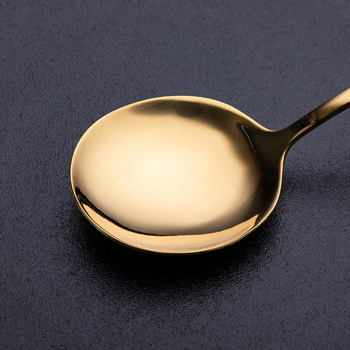 24Pcs Gold Tableware Sets Stainless Steel Cutlery Knife Tea Fork Coffee Spoon Flatware Dishwasher Safe Dinner Kitchen Dinnerware