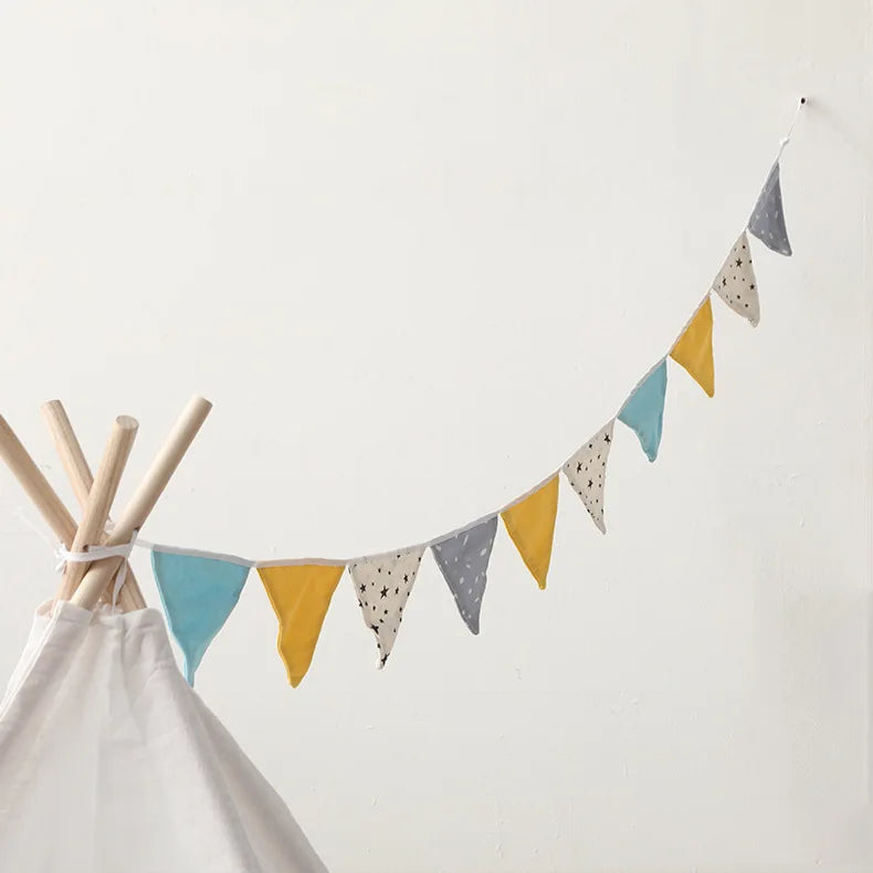 Kids Tent Teepee Tent For Children Portable Tipi Infantil House For Girl Cabana Boy Tents Decoration Carpet LED Lights